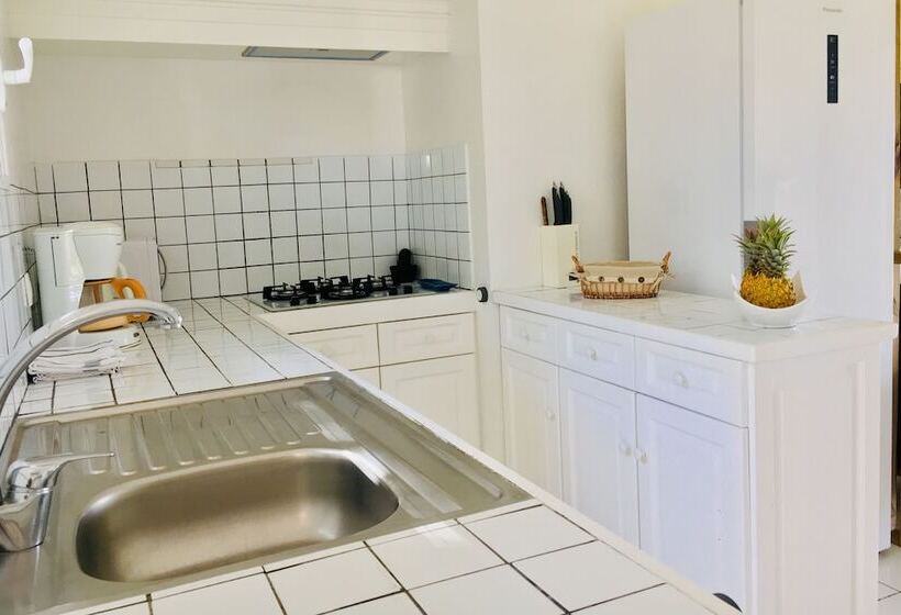 هتل Senteur Vanille