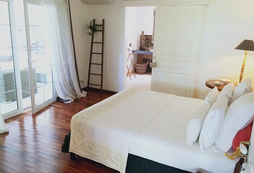 هتل Senteur Vanille