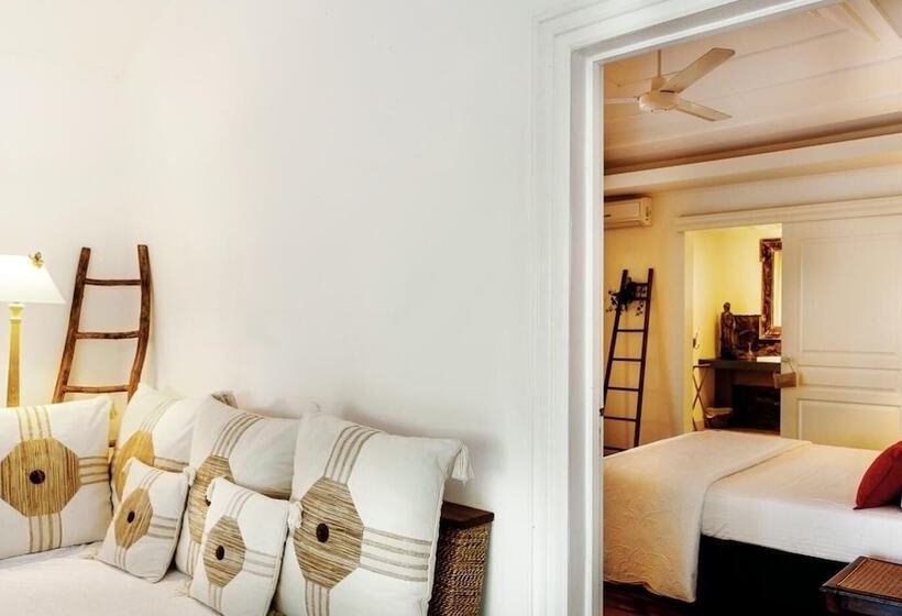 هتل Senteur Vanille