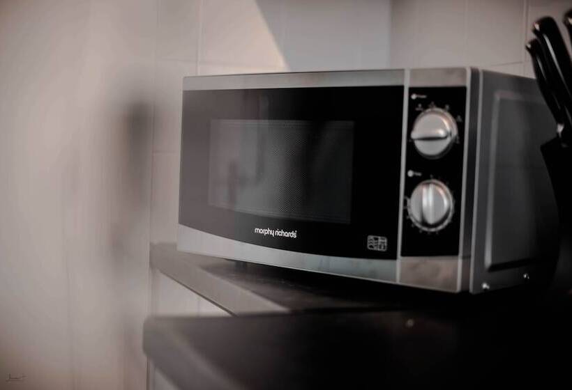 Пансион Roberts Residence