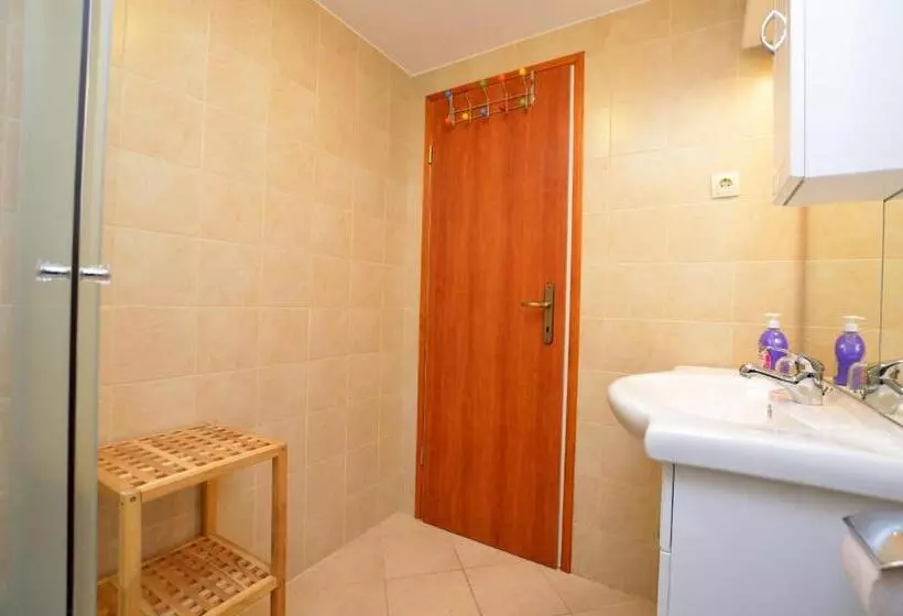Apartment Stari Grad