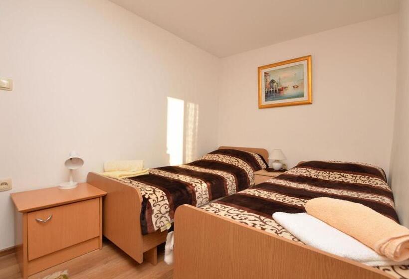 Apartment Stari Grad