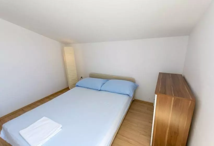 Apartment Zdravka