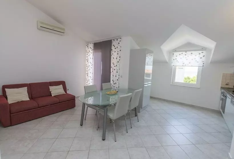 Apartment Zdravka