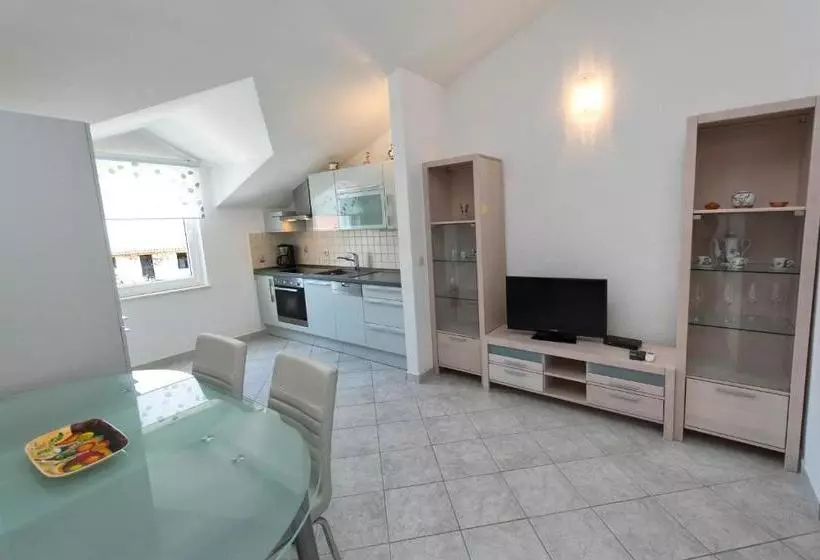 Apartment Zdravka