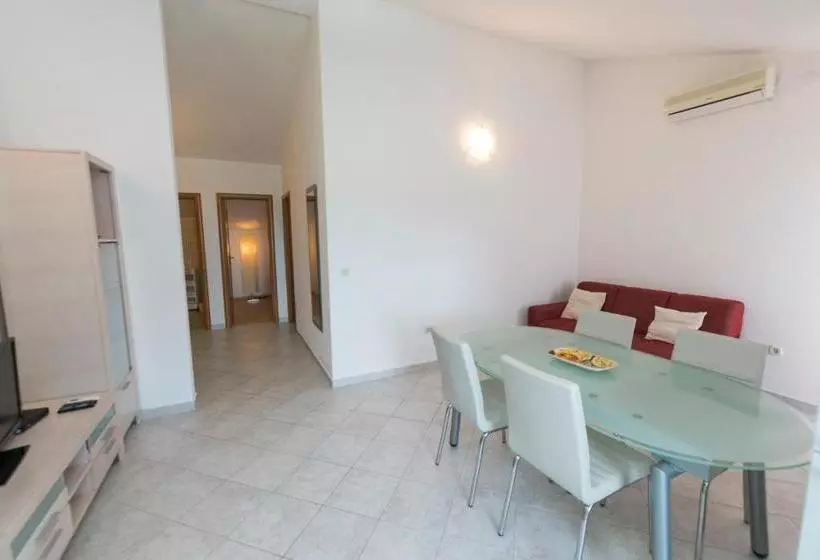 Apartment Zdravka