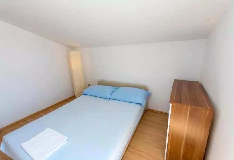 Apartment Zdravka