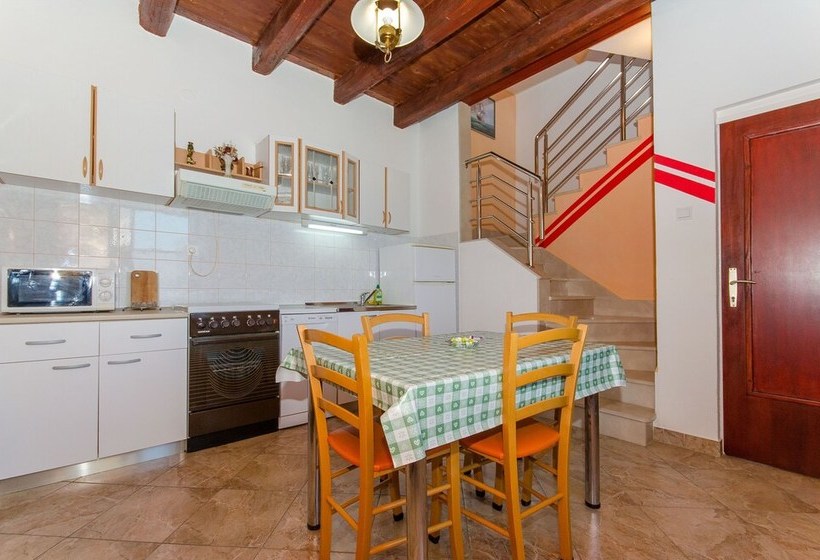 Apartments Beach Gem