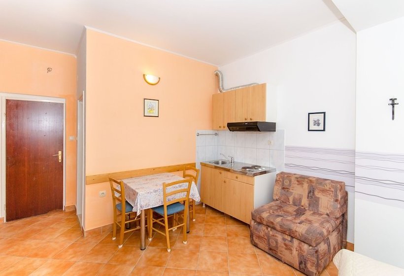 Apartments Beach Gem