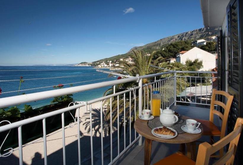 Apartments Beach Gem