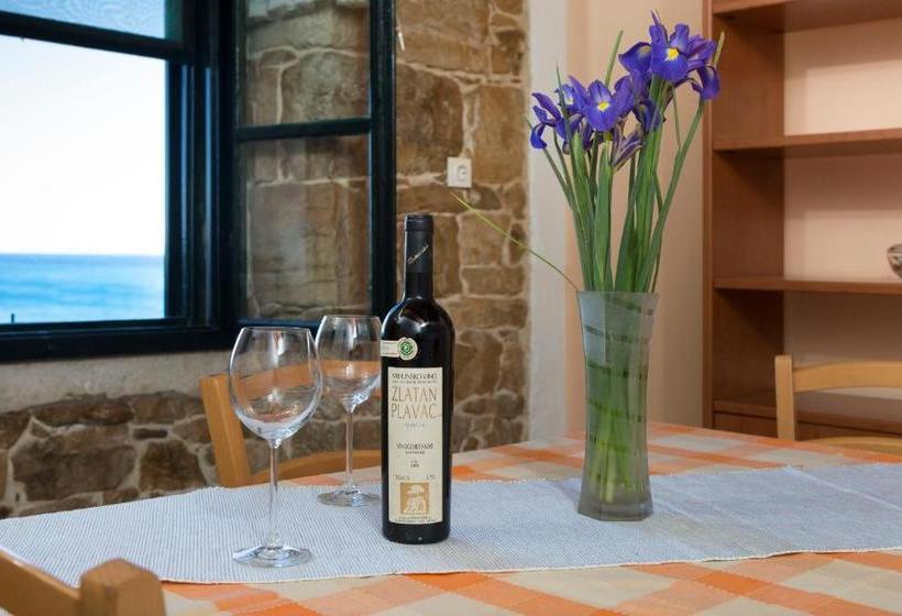 Apartments Beach Gem