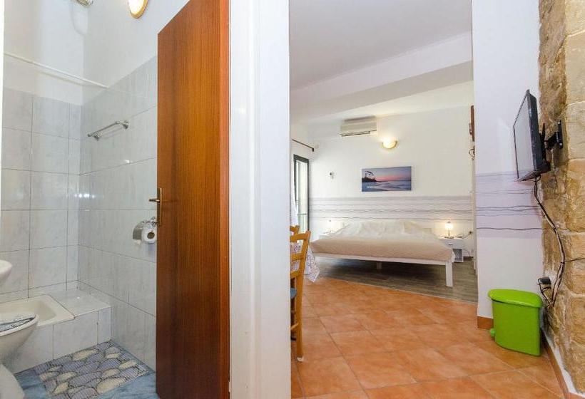 Apartments Beach Gem