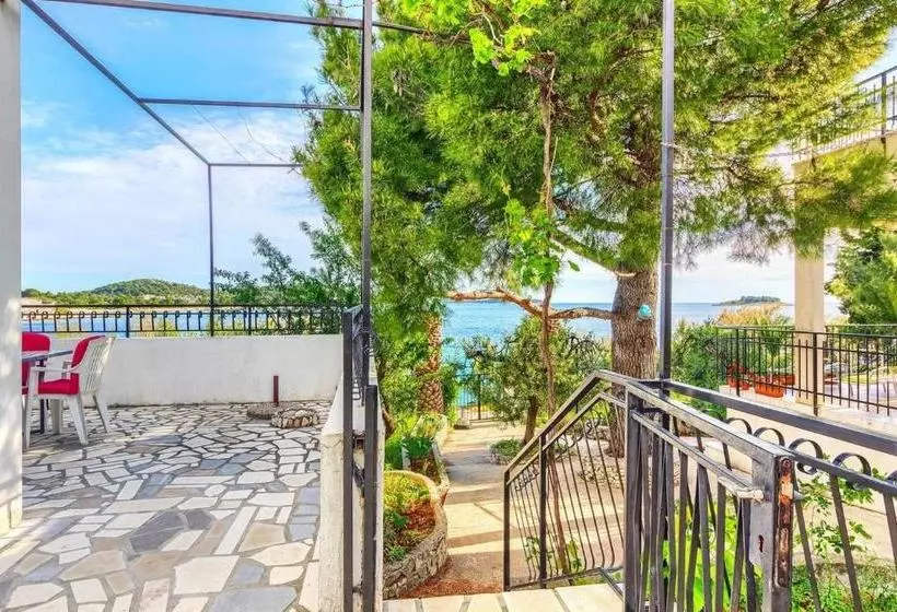 Apartments Lidija