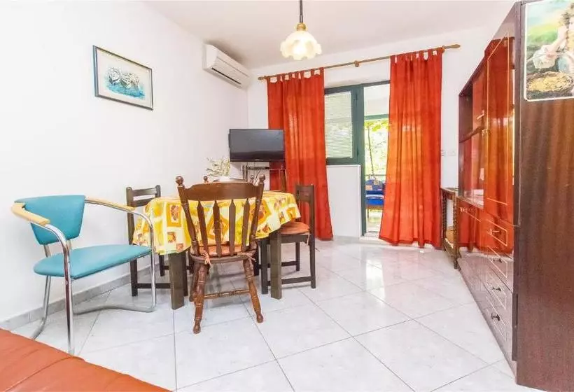 Apartments Nives