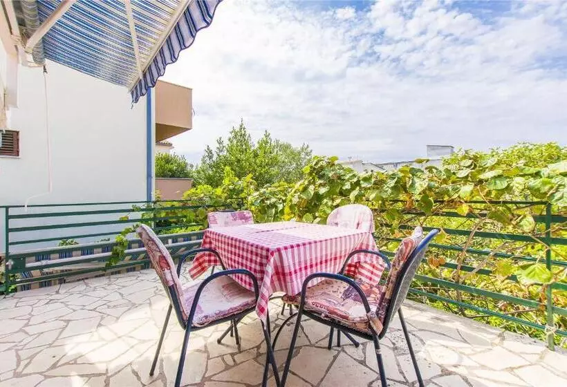 Apartments Nives