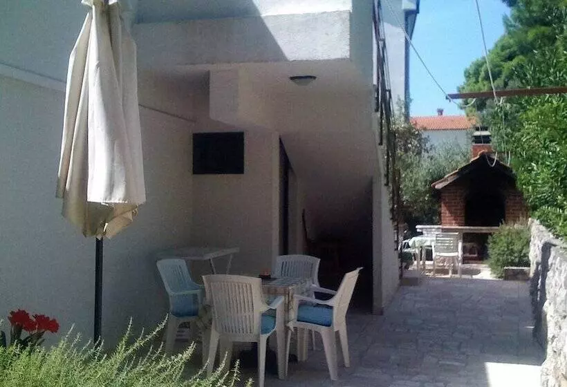 Apartments Villa Pelegrin