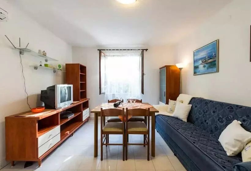 Apartments Villa Pelegrin