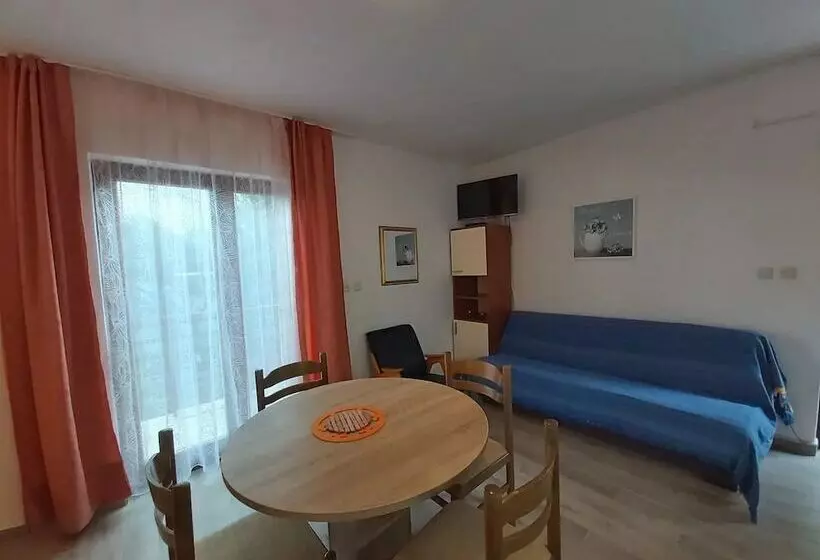 Apartments Villa Pelegrin
