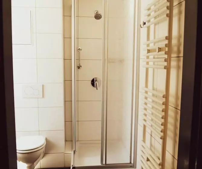 Pension Und Monteurzimmer Victoria