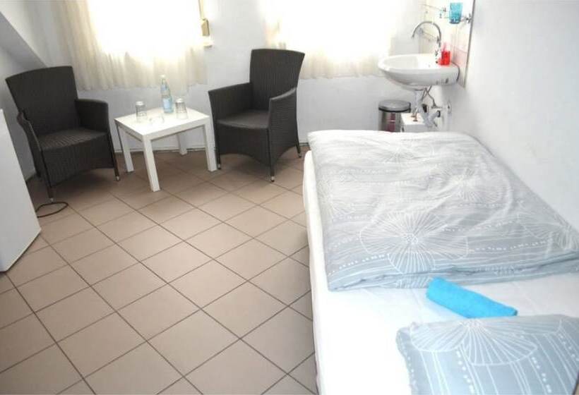 Pension Und Monteurzimmer Victoria