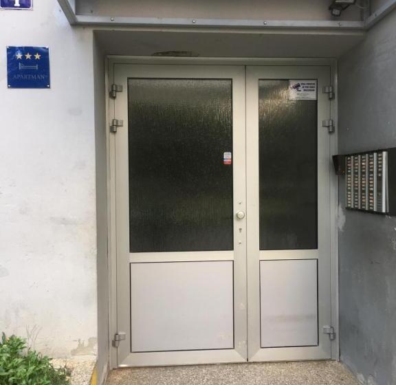 Apartment Travel Hub