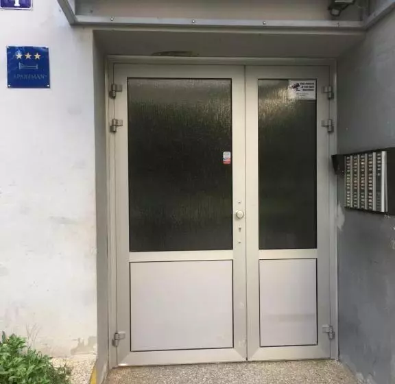 Apartment Travel Hub