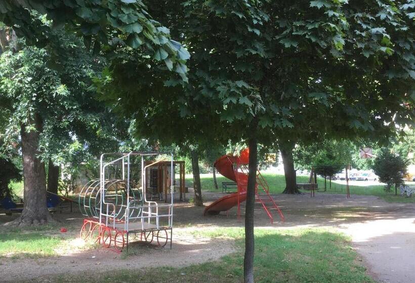 Apartment Travel Hub