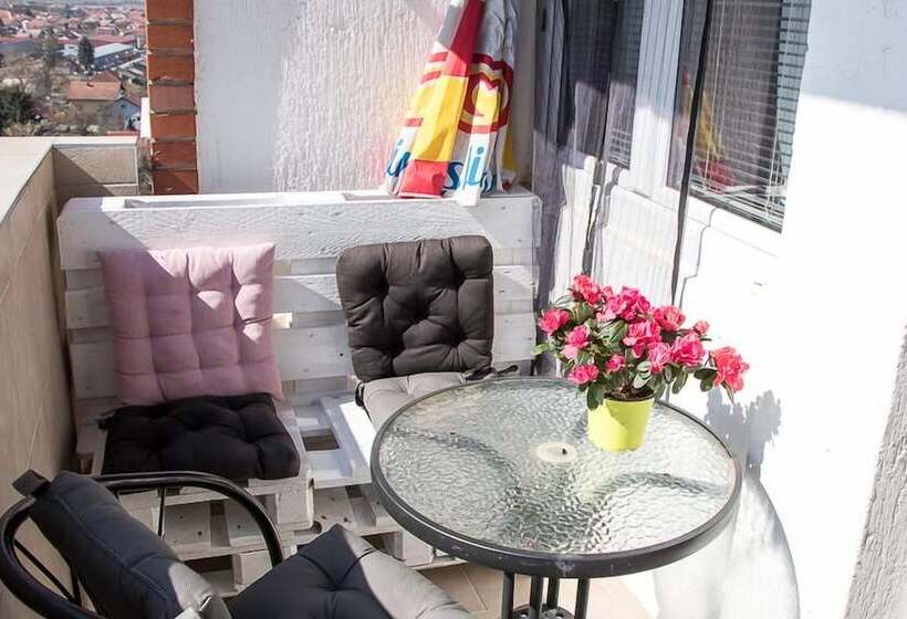 Apartment Travel Hub