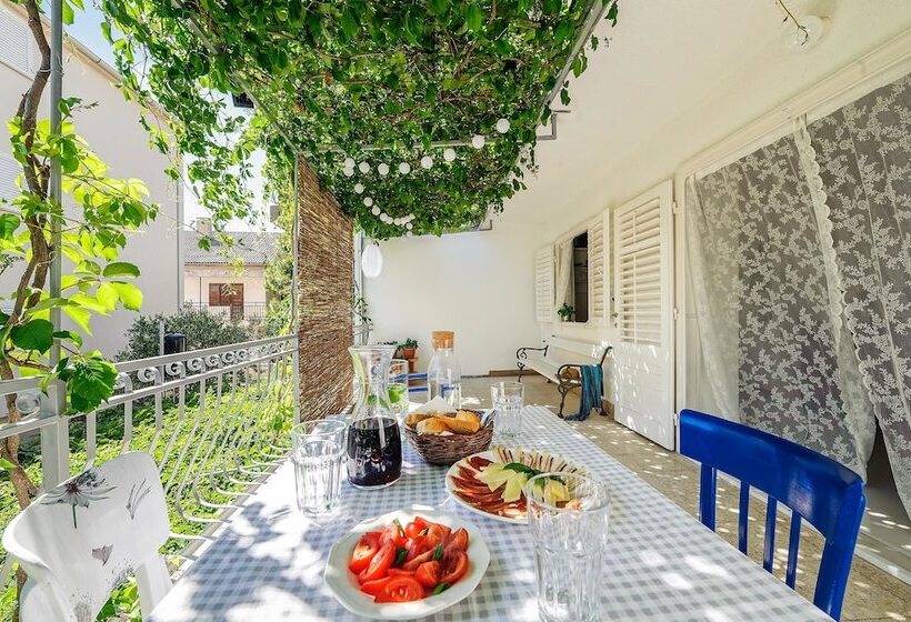 Apartments Mediteraneo