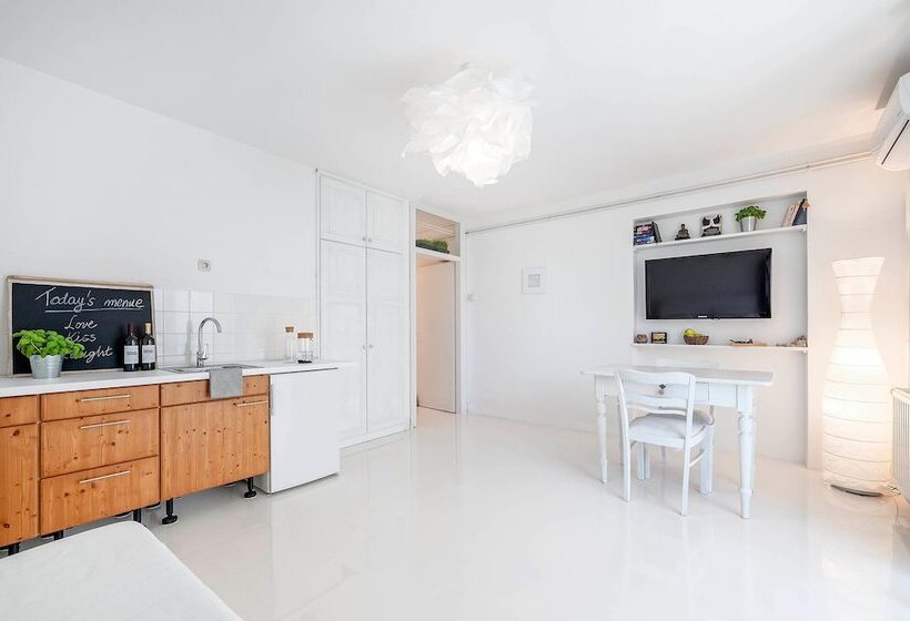 Apartments Mediteraneo