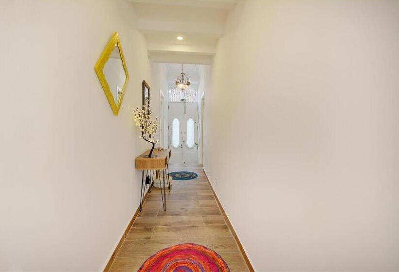 Blue Barqueta Studio