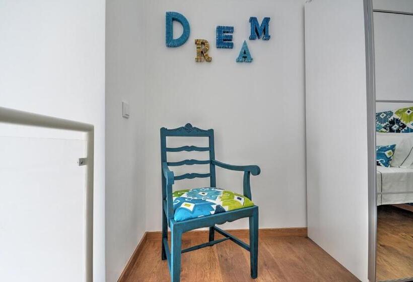 Blue Barqueta Studio