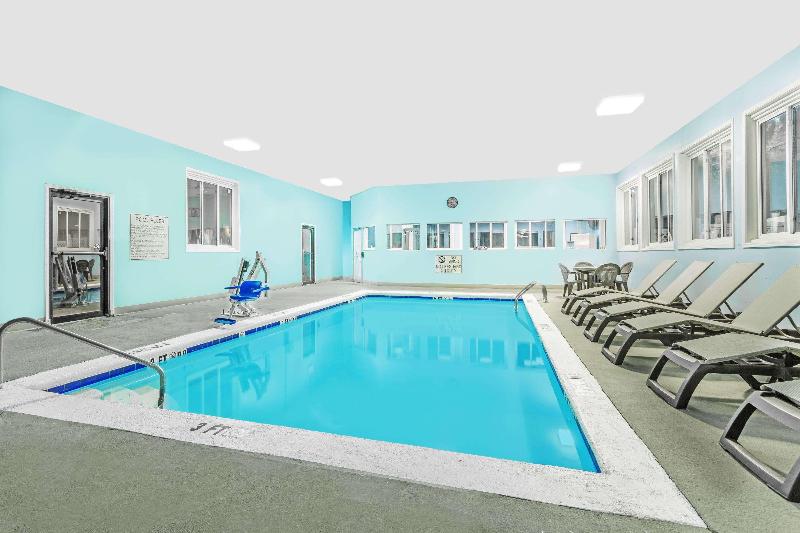 호텔 Baymont By Wyndham Cornelia