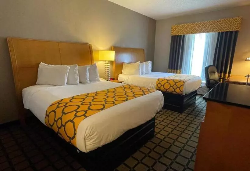 فندق Baymont By Wyndham West Plains