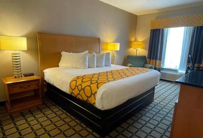 فندق Baymont By Wyndham West Plains