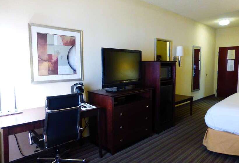 Hotel Baymont By Wyndham Calhoun