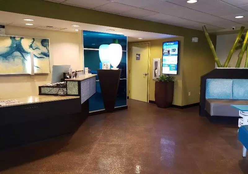 호텔 Best Western Lake Okeechobee