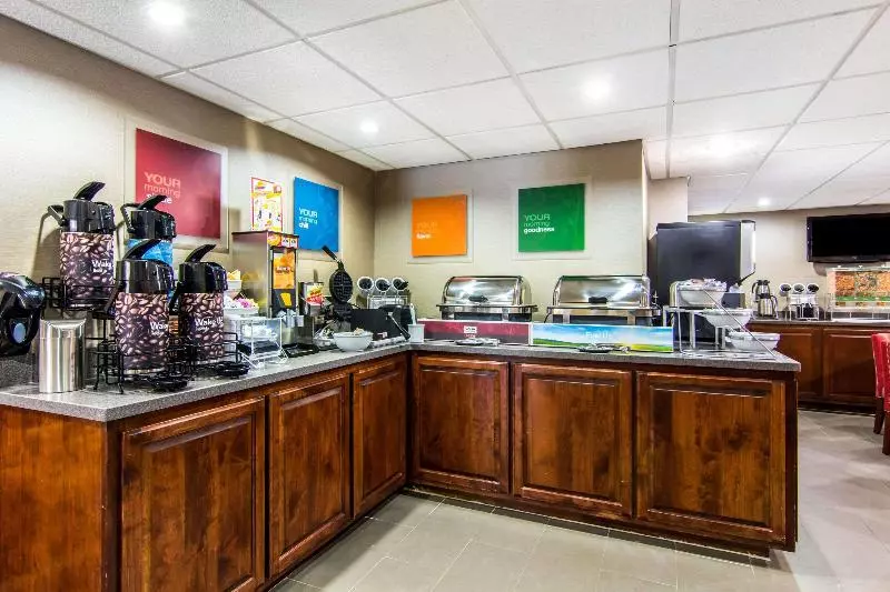 ホテル Comfort Inn Newport News Williamsburg East