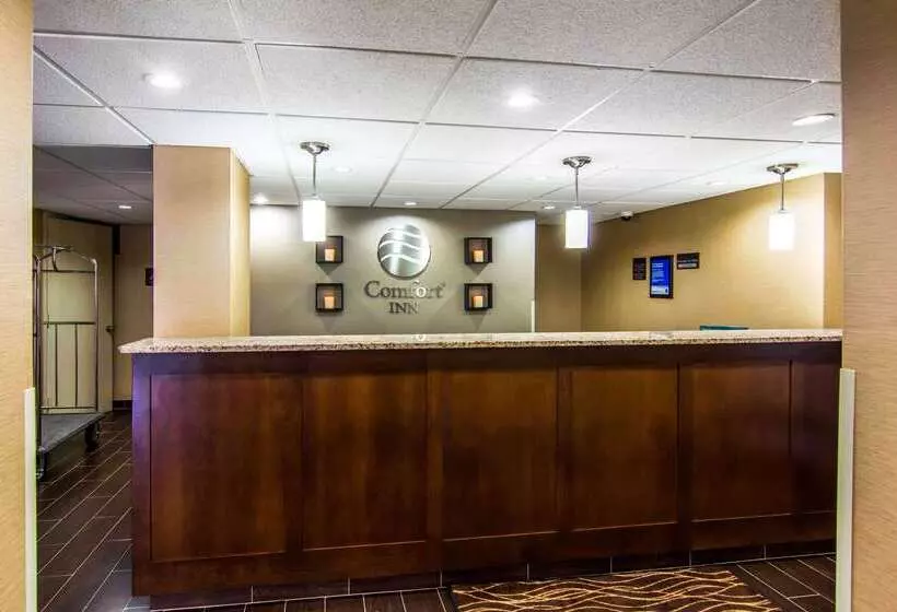 هتل Comfort Inn Newport News Williamsburg East