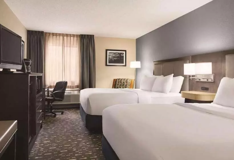 ホテル Country Inn & Suites By Radisson, Auburn, In