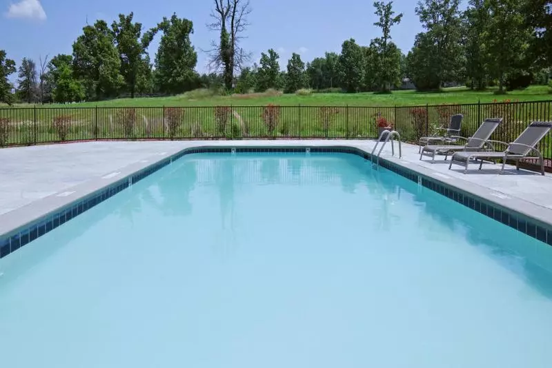 هتل Days Inn & Suites By Wyndham Tahlequah