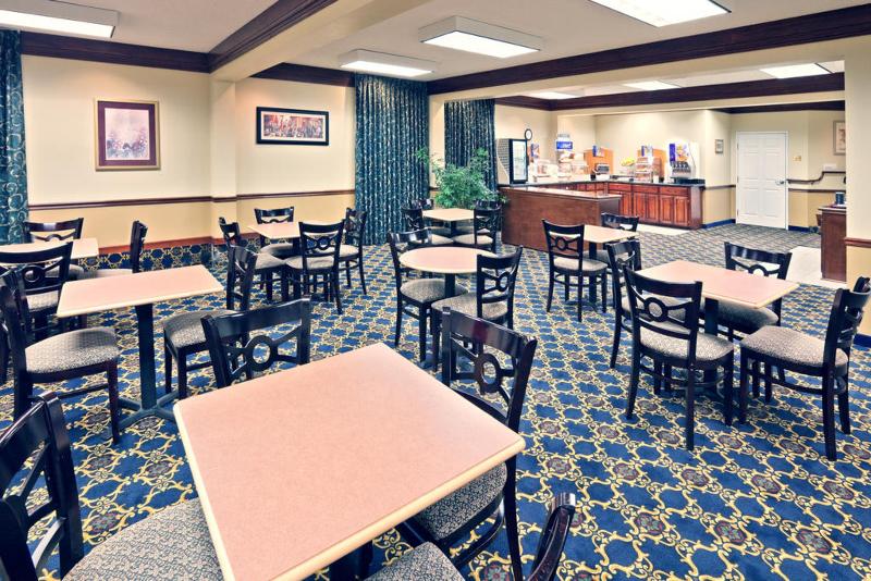 Szálloda Days Inn & Suites By Wyndham Tahlequah