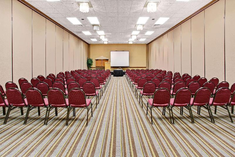 Delta Hotels By Marriott Denver Thornton