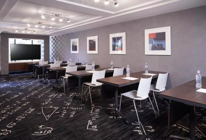 בית מלון כפרי Fairfield Inn & Suites By Marriott Camarillo