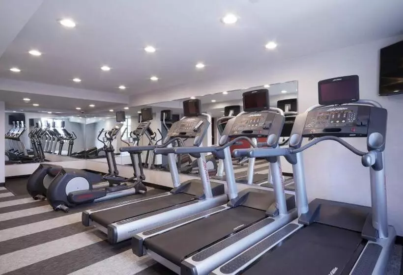 בית מלון כפרי Fairfield Inn & Suites By Marriott Camarillo