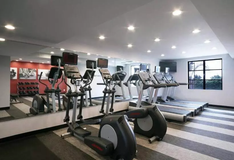 בית מלון כפרי Fairfield Inn & Suites By Marriott Camarillo