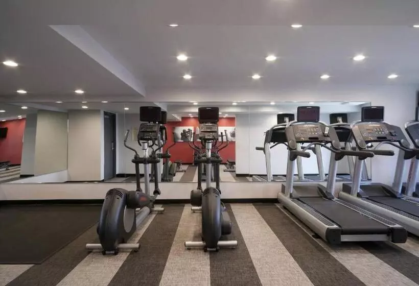 בית מלון כפרי Fairfield Inn & Suites By Marriott Camarillo