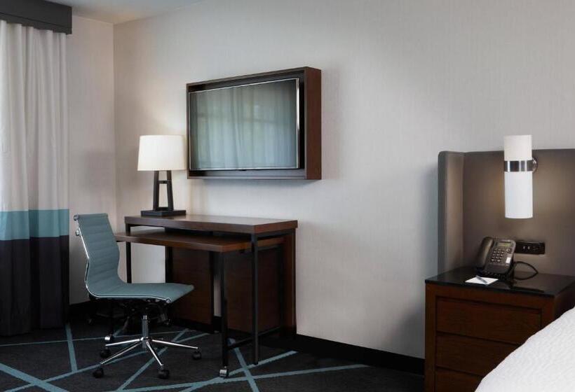 فندق Fairfield Inn & Suites By Marriott Camarillo