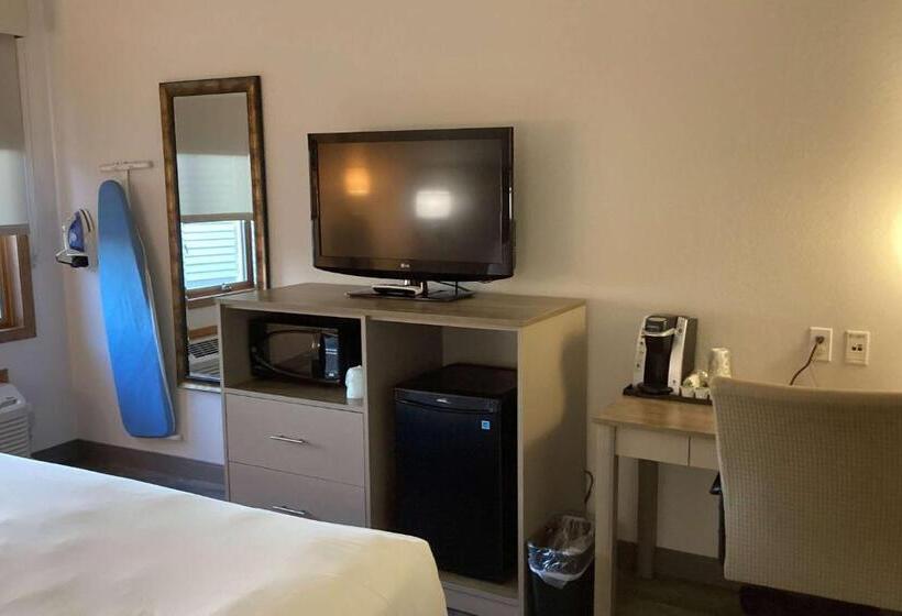 Links Bos Landen Hotel & Spa Of Pella, Trademark By Wyndham