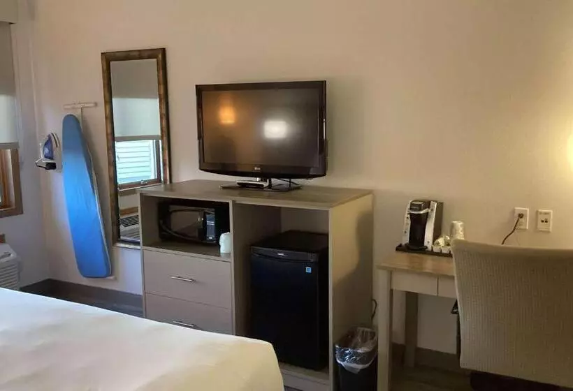 Links Bos Landen Hotel & Spa Of Pella, Trademark By Wyndham